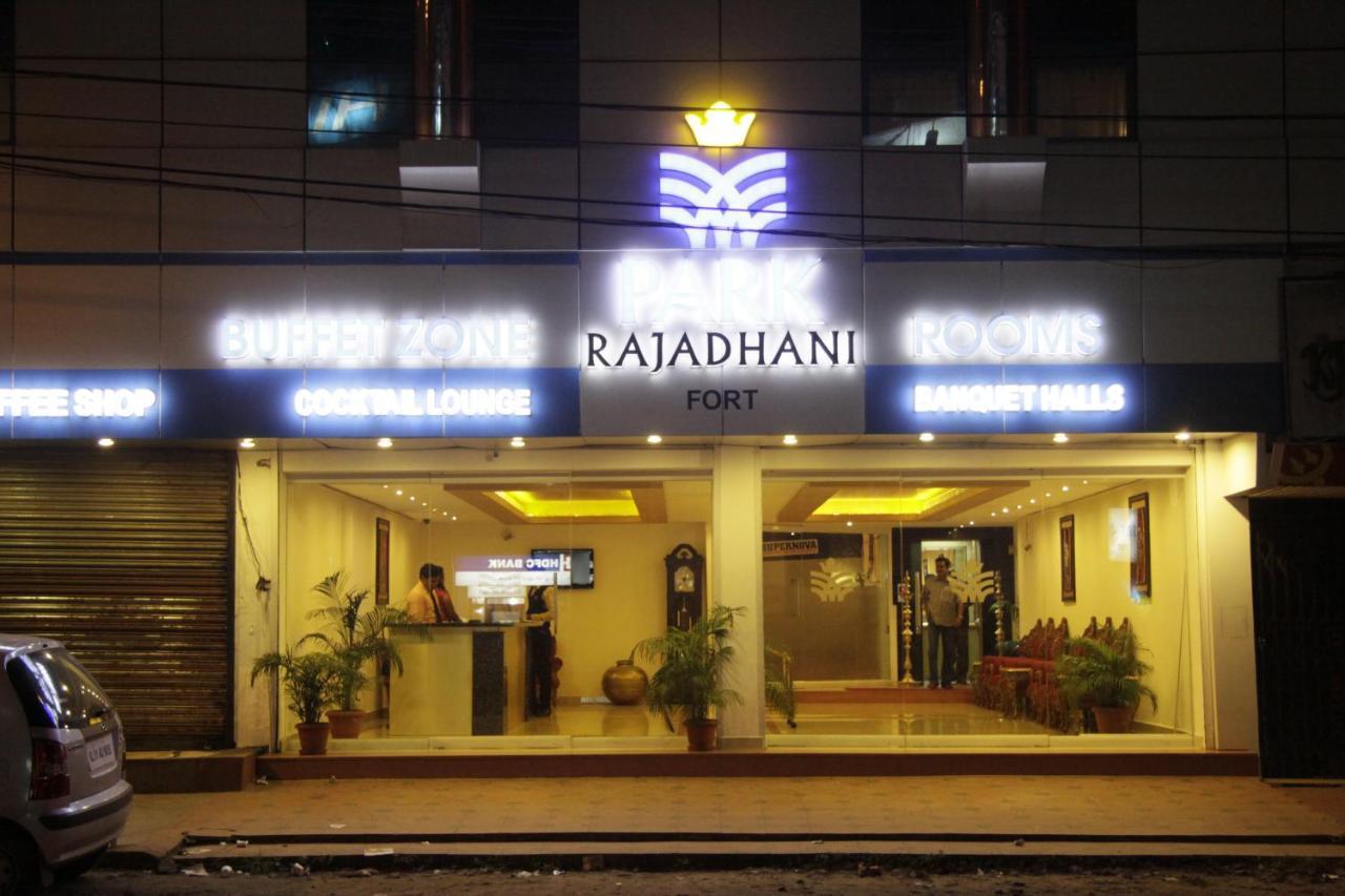 Hotel Rajadhani Thiruvananthapuram Екстер'єр фото